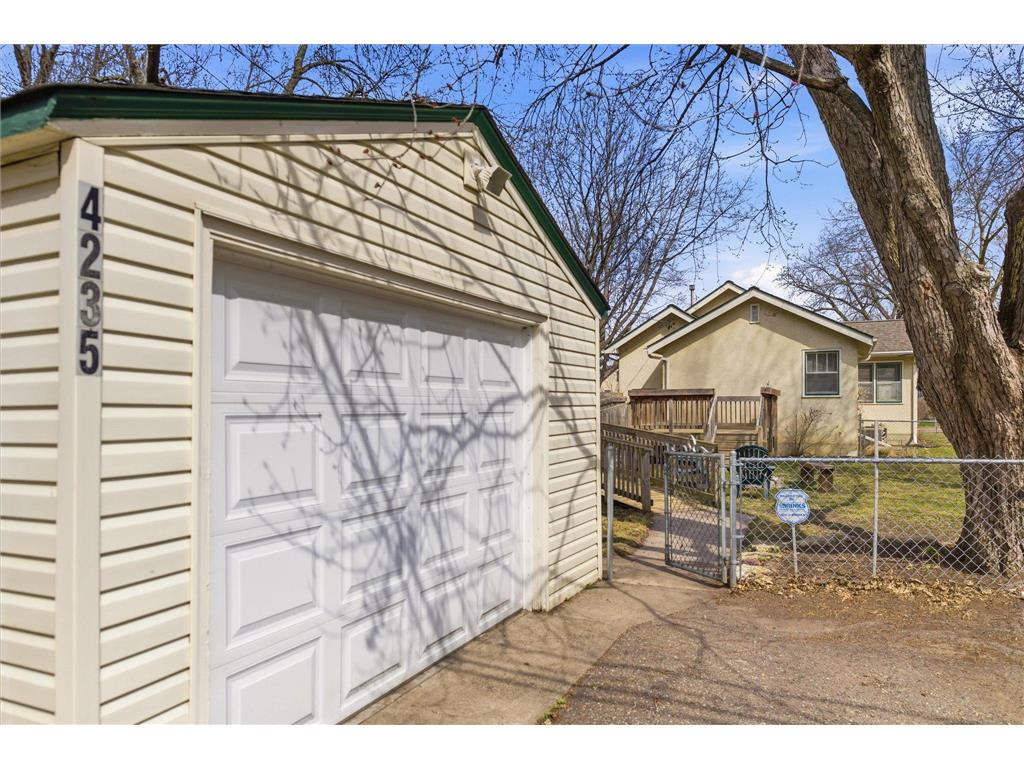 4235 Vincent Avenue N Minneapolis MN 55412 6824893 image31