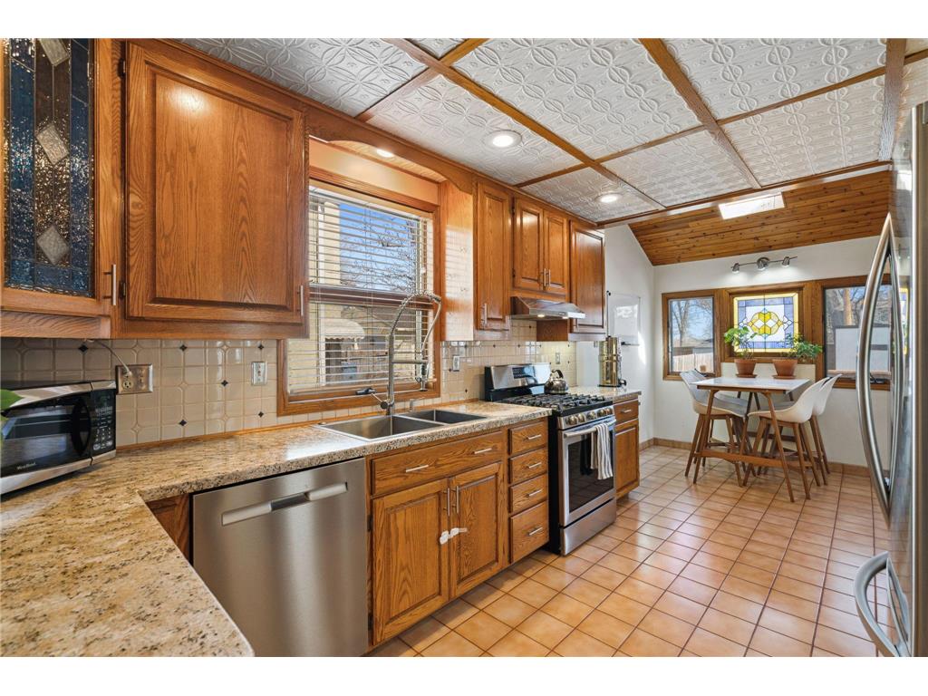 4236 Dupont Avenue N Minneapolis MN 55412 6375405 image1