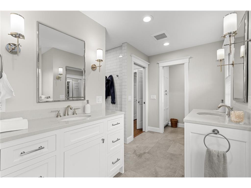 4236 Heathcote Road Deephaven MN 55391 7041969 image30