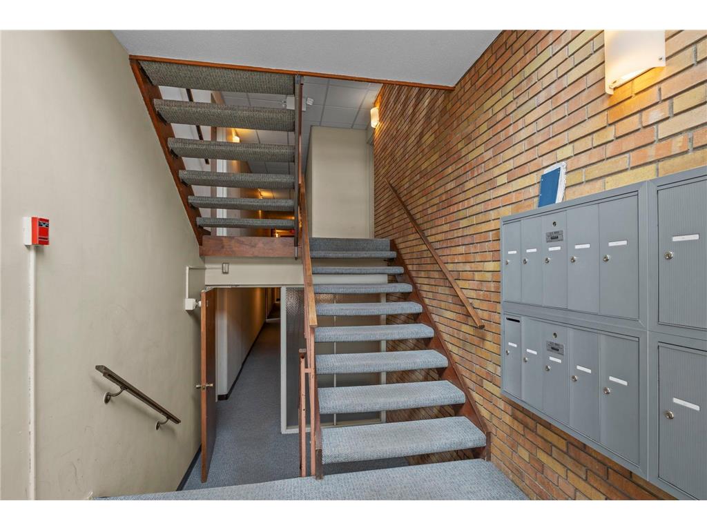 4236 Upton Avenue S #303 Minneapolis MN 55410 7041226 image4