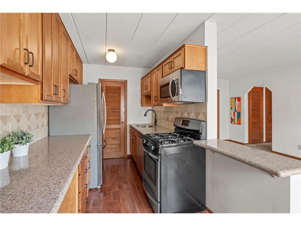 4236 Upton Avenue S #303 Minneapolis MN 55410 7041226 image7