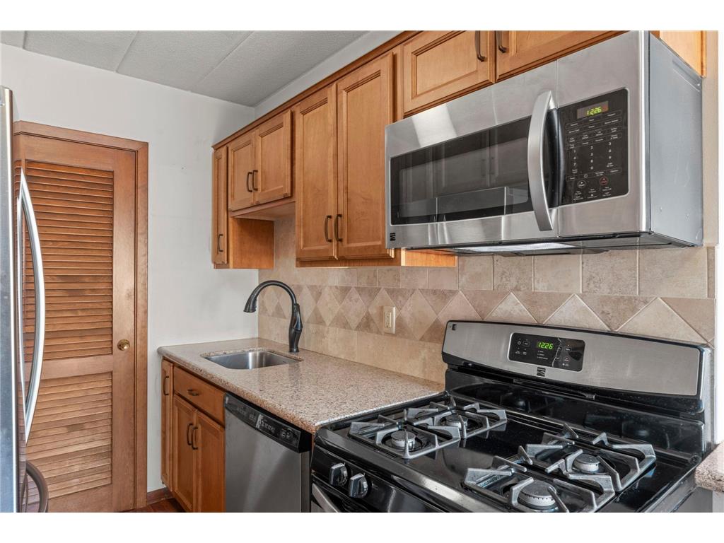 4236 Upton Avenue S #303 Minneapolis MN 55410 7041226 image9