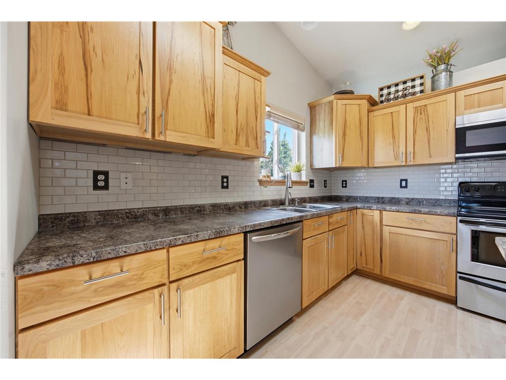 4237 39th Avenue S Fargo ND 58104 7097949 image9