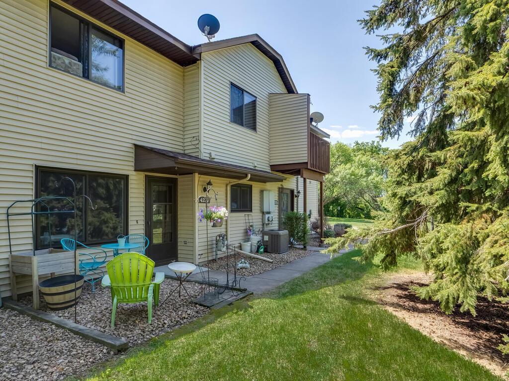 4237 Centerville Road Vadnais Heights MN 55127 6693493 image1