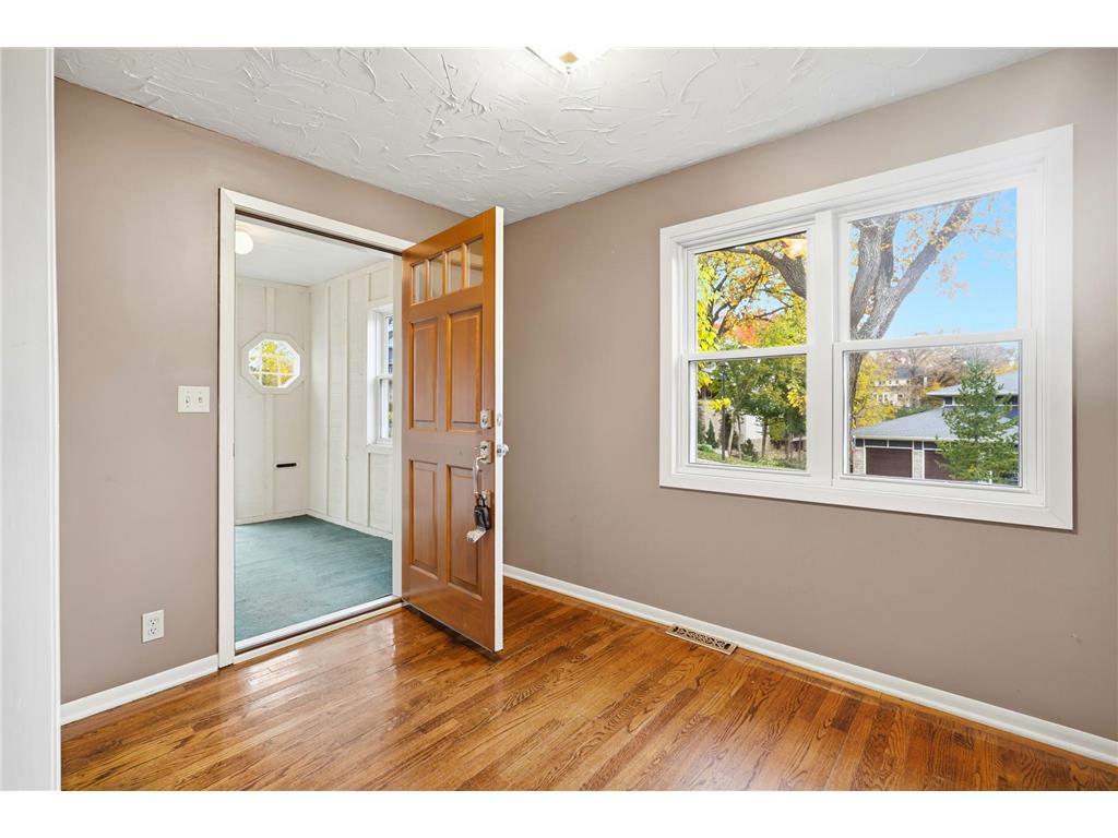 4237 Crocker Avenue Edina MN 55416 6788780 image10