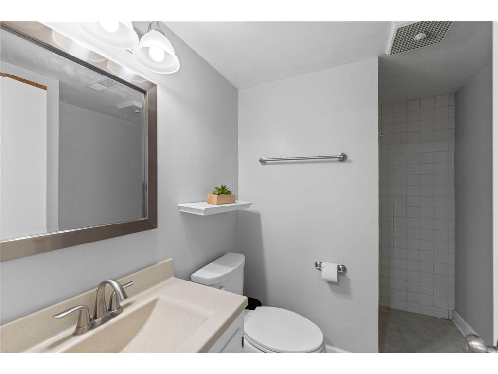 4237 Ottawa Avenue S Saint Louis Park MN 55416 7080984 image24
