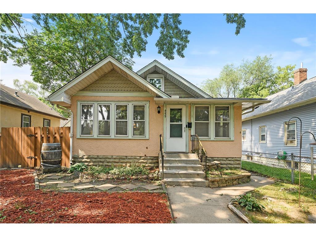 4239 Irving Avenue N Minneapolis MN 55412 6410256 image1