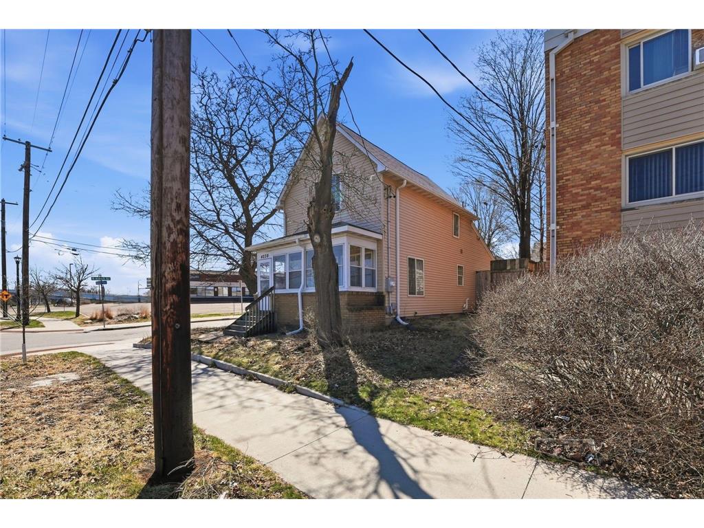 4239 Webber Parkway Minneapolis MN 55412 7031123 image30