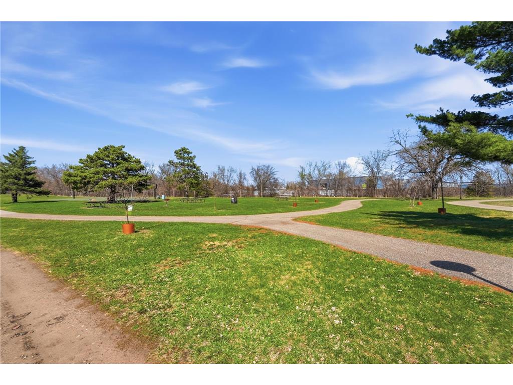 4239 Webber Parkway Minneapolis MN 55412 7031123 image40