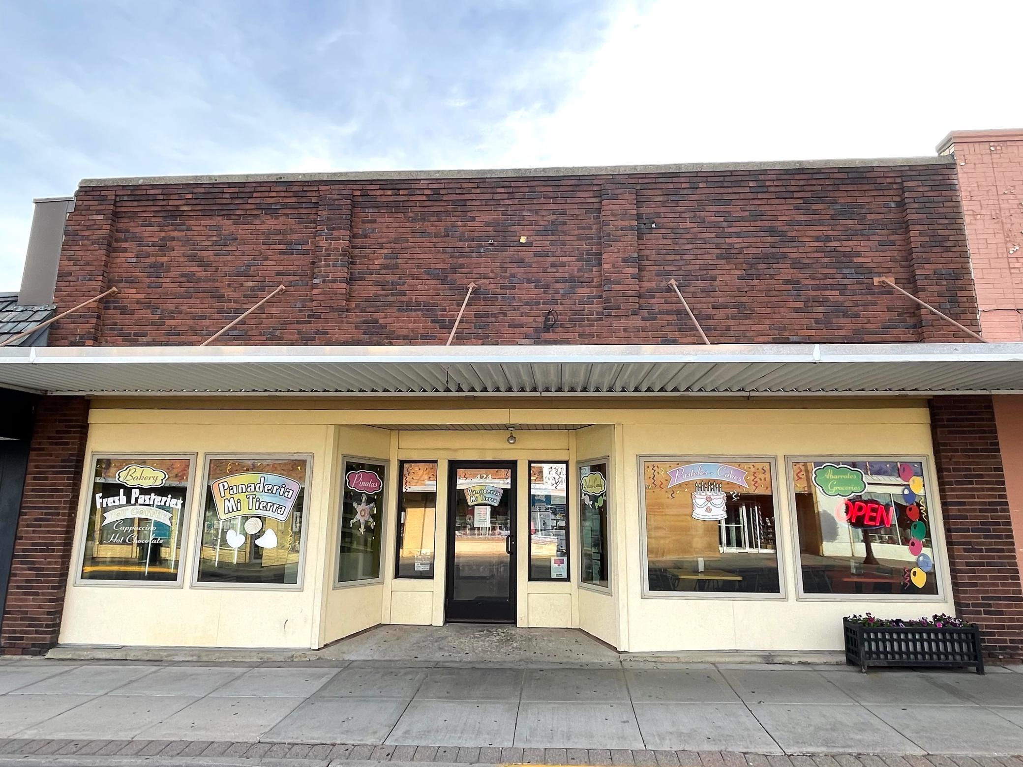 424 10th Street, Worthington, MN, 56187 MLS 6015214 Edina Realty