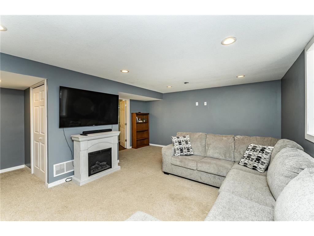 424 31st Street NW Rochester MN 55901 7082967 image21