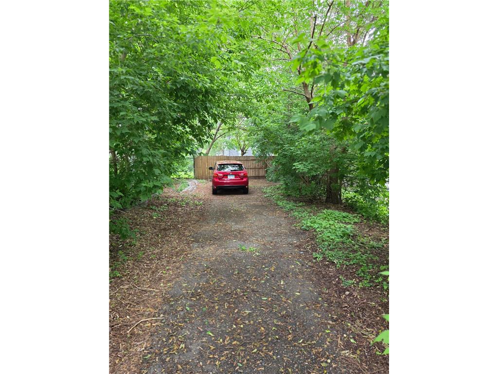 424 33rd Avenue N Minneapolis MN 55412 7088113 image11