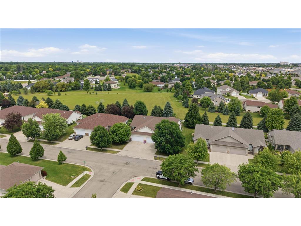 424 44th Avenue S Moorhead MN 56560 7100820 image30