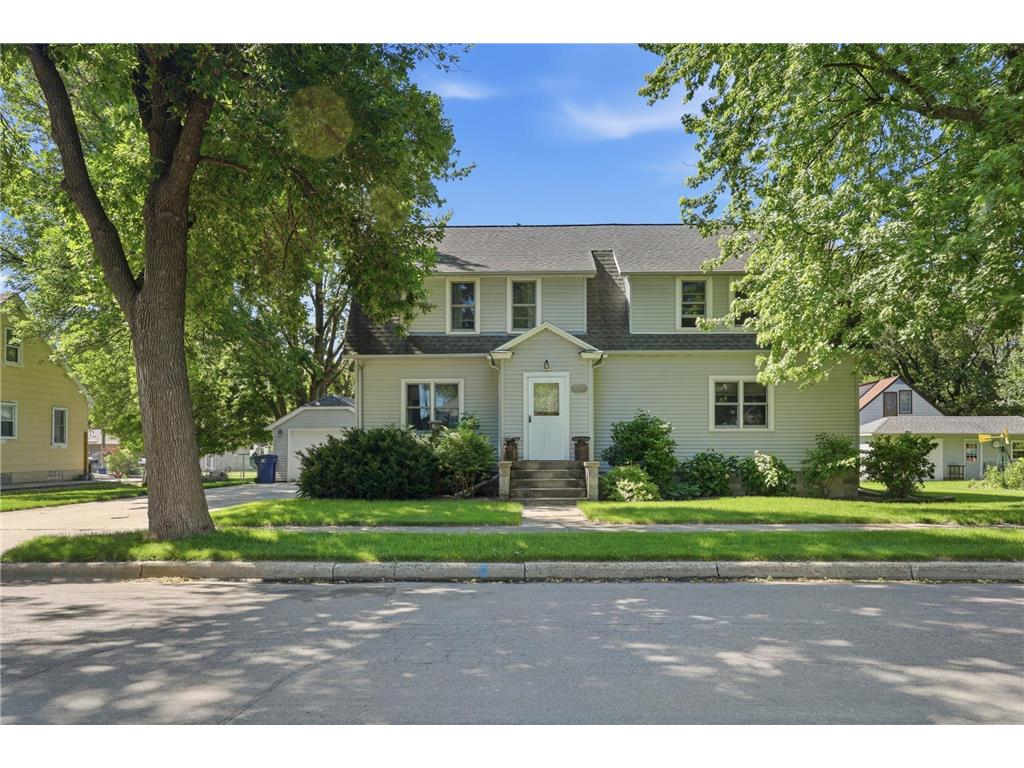 424 E 11th Street Gibbon MN 55335 7093082 image1