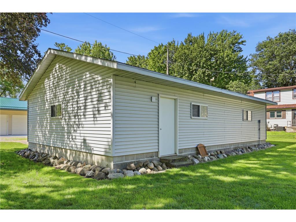 424 E 11th Street Gibbon MN 55335 7093082 image46