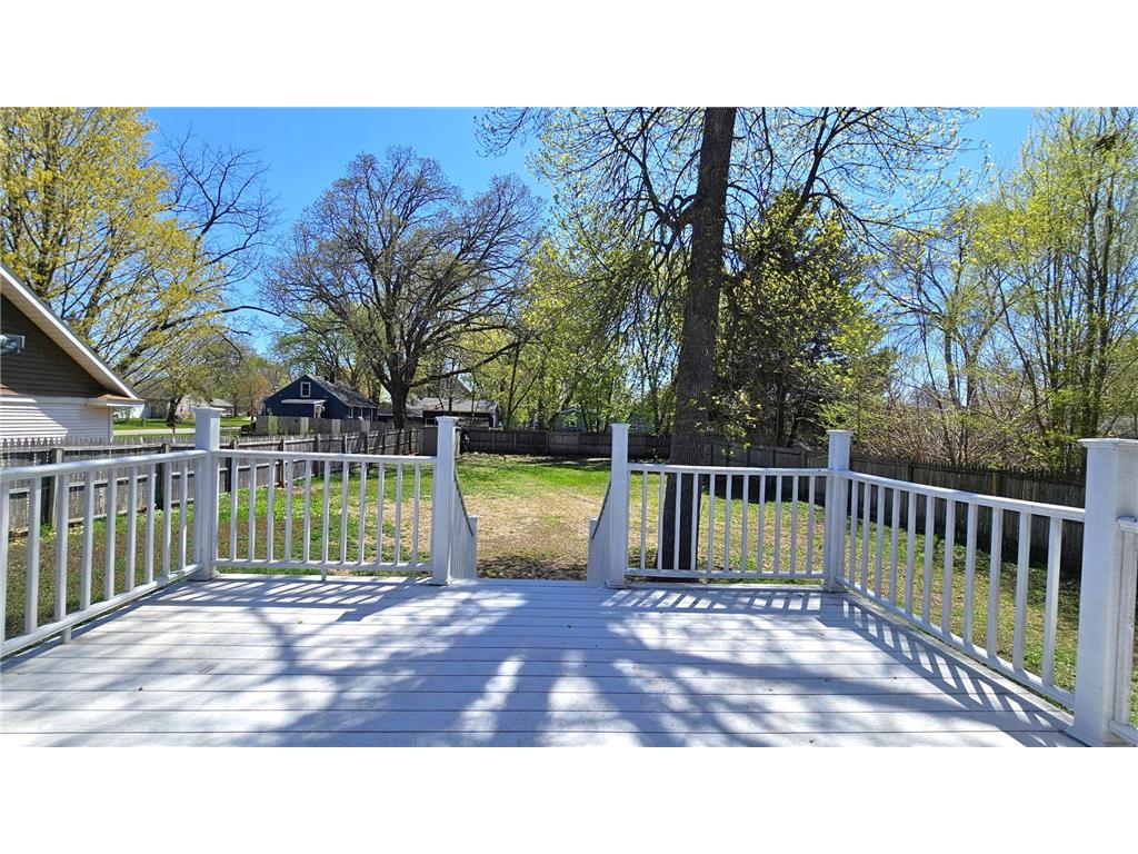 424 E 2nd Street Litchfield MN 55355 6807405 image28