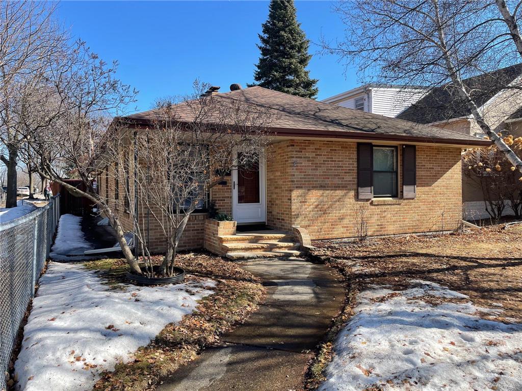 424 Hamline Avenue S Saint Paul MN 55105 7019416 image1