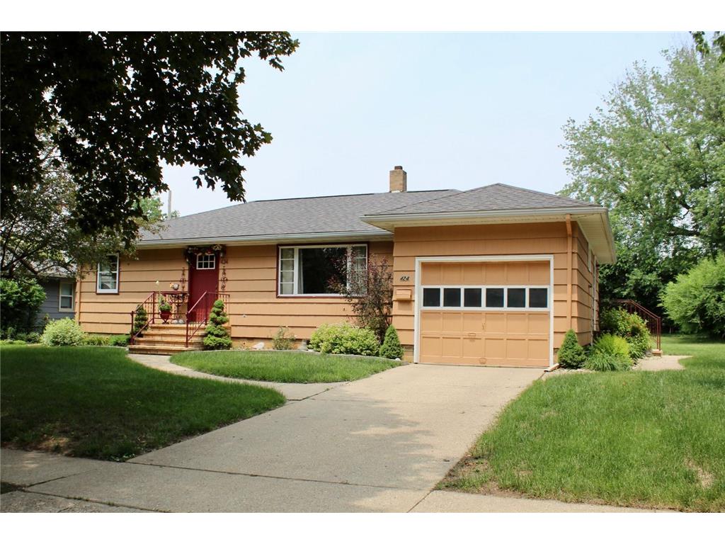 424 W Bishop Street Luverne MN 56156 6388315 image1