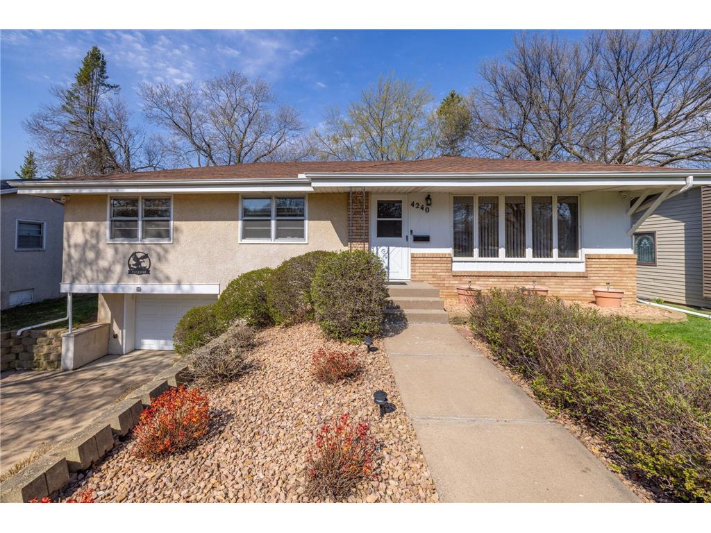 4240 Royce Street NE Columbia Heights MN 55421 6530195 image1