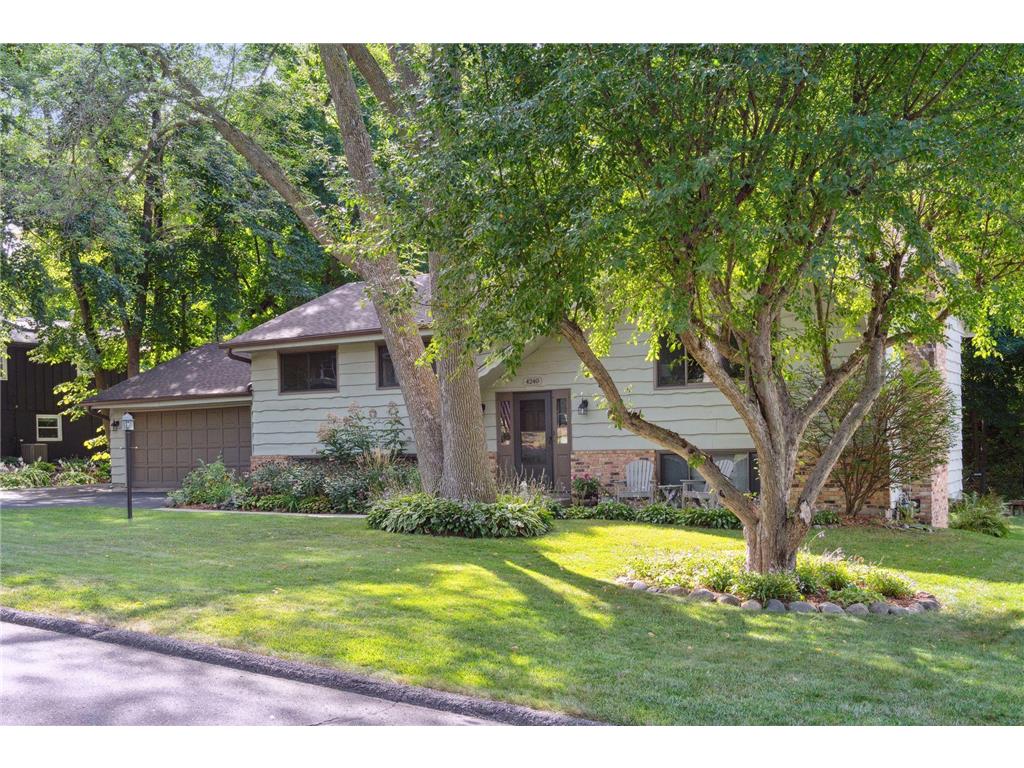 4240 Winchester Court Minnetonka MN 55345 6499925 image1