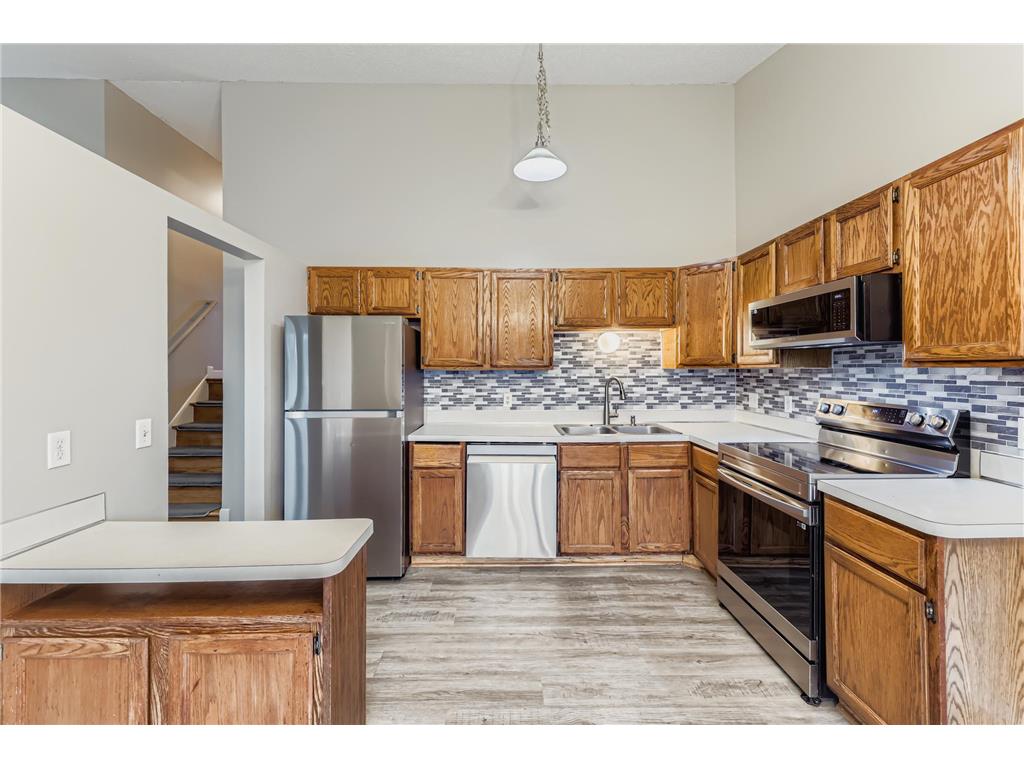 4241 Blackhawk Road Eagan MN 55122 6819751 image11