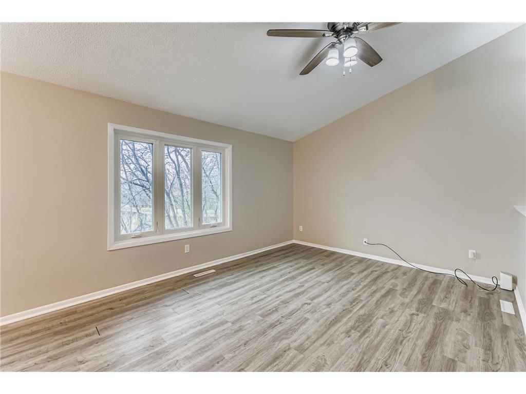 4241 Blackhawk Road Eagan MN 55122 6819751 image5