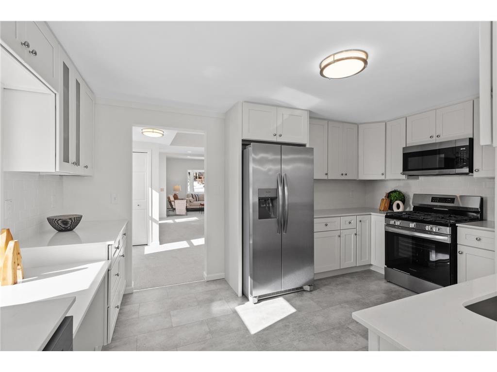 4241 Yosemite Avenue S Saint Louis Park MN 55416 7048132 image1