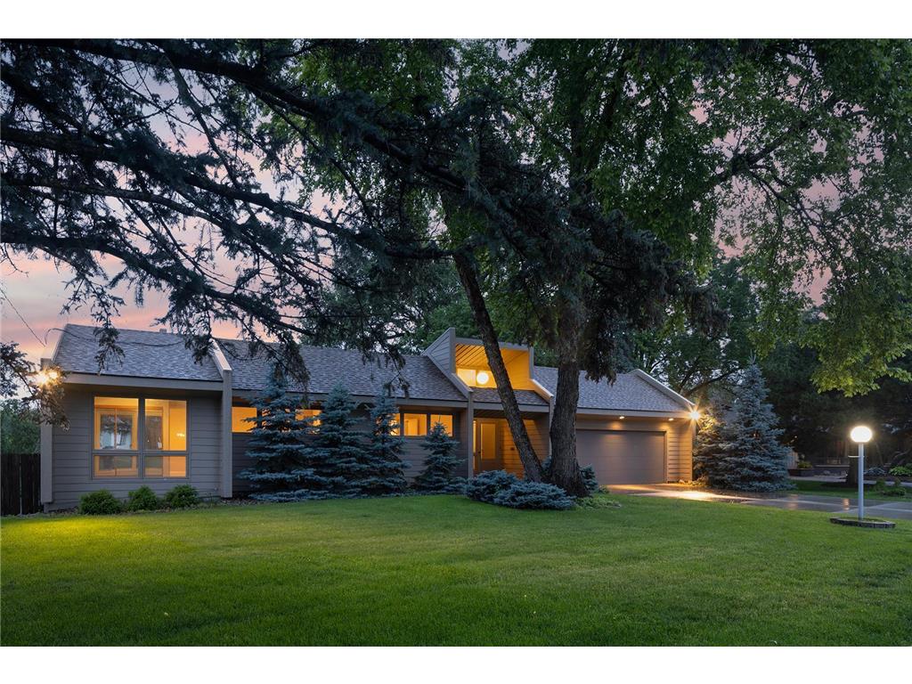 4242 Basswood Road Saint Louis Park MN 55416 - Twin Lake 6555990 image1