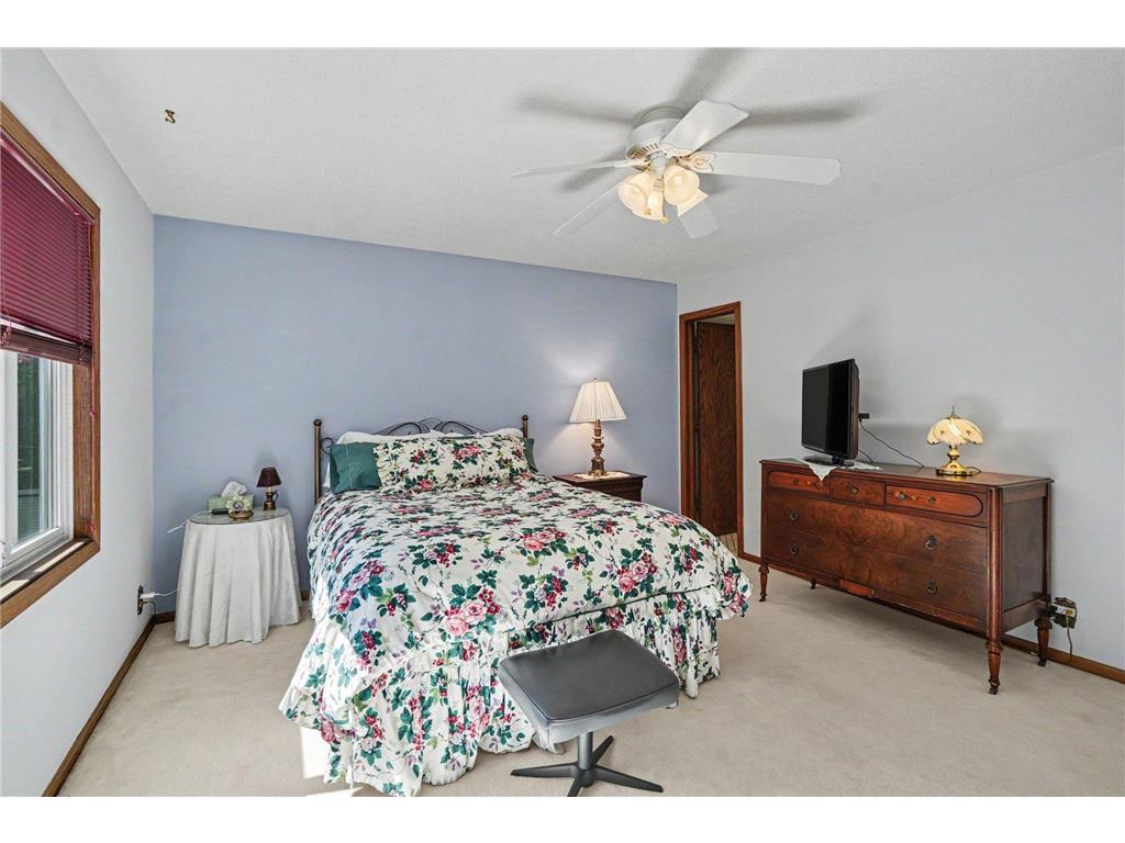 4242 Grimes Avenue N Robbinsdale MN 55422 7103859 image13