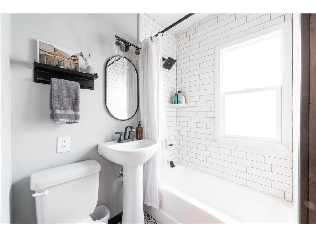 4243 Minnehaha Avenue Minneapolis MN 55406 6794938 image14