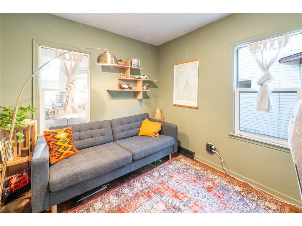 4243 Minnehaha Avenue Minneapolis MN 55406 6794938 image9