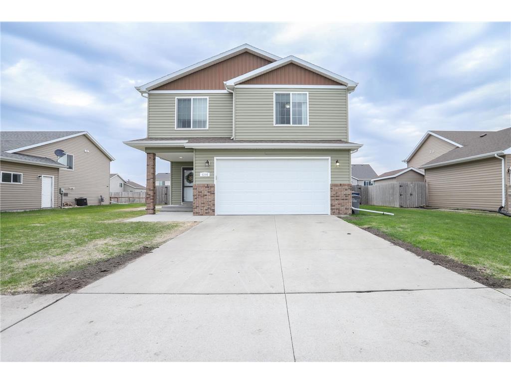 4244 18th Street S Moorhead MN 56560 6708610 image1