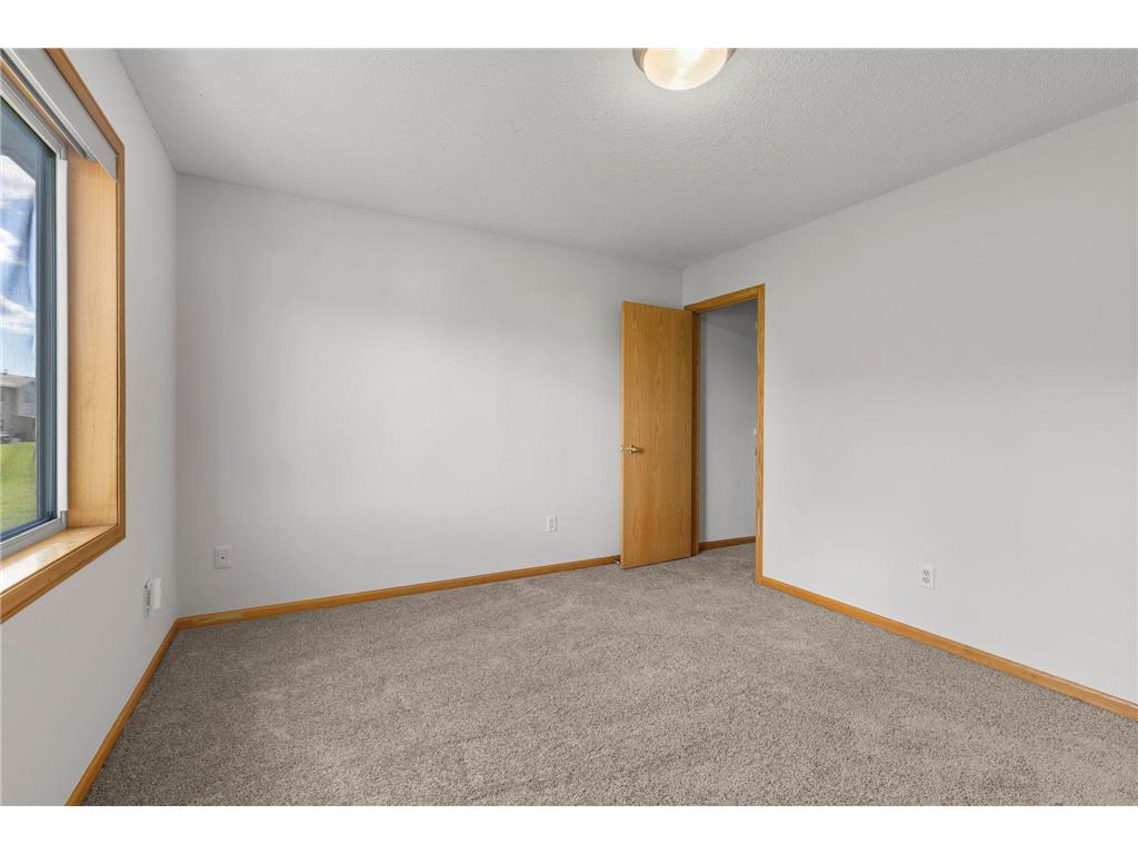 4244 Jarmann Lane Shakopee MN 55379 7092513 image32