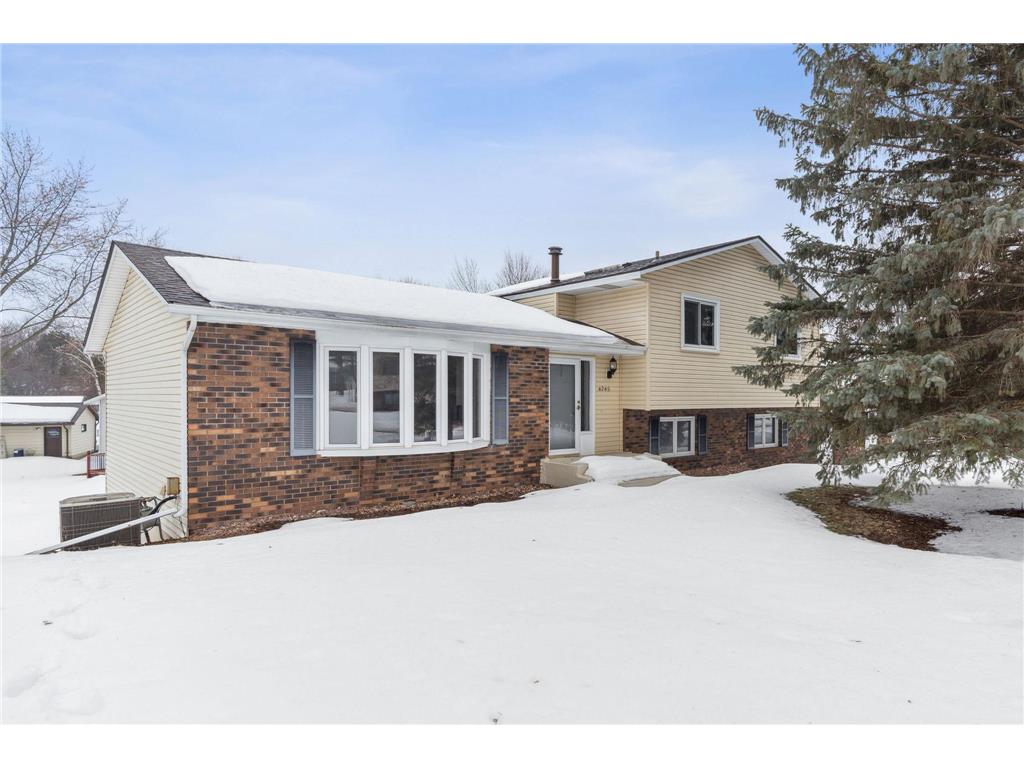 4245 Victoria Street N Shoreview MN 55126 6344980 image1