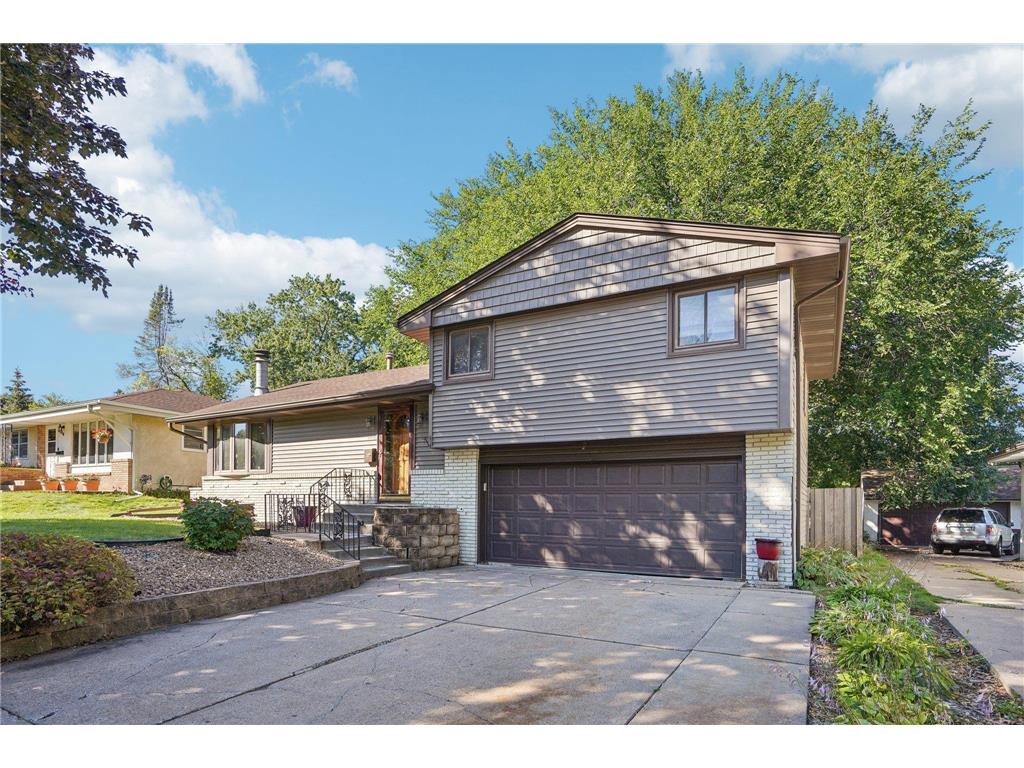 4246 Royce Street NE Columbia Heights MN 55421 6605314 image1