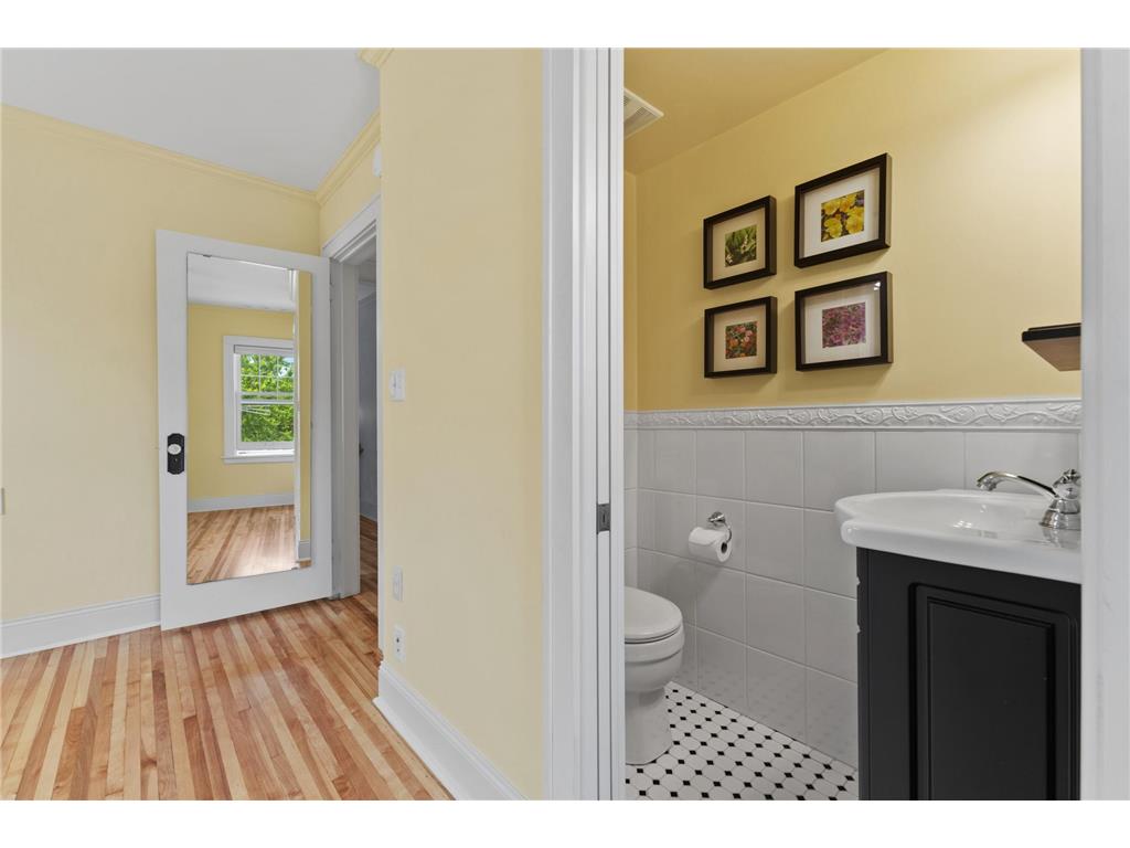 4249 Aldrich Avenue S Minneapolis MN 55409 7058551 image30
