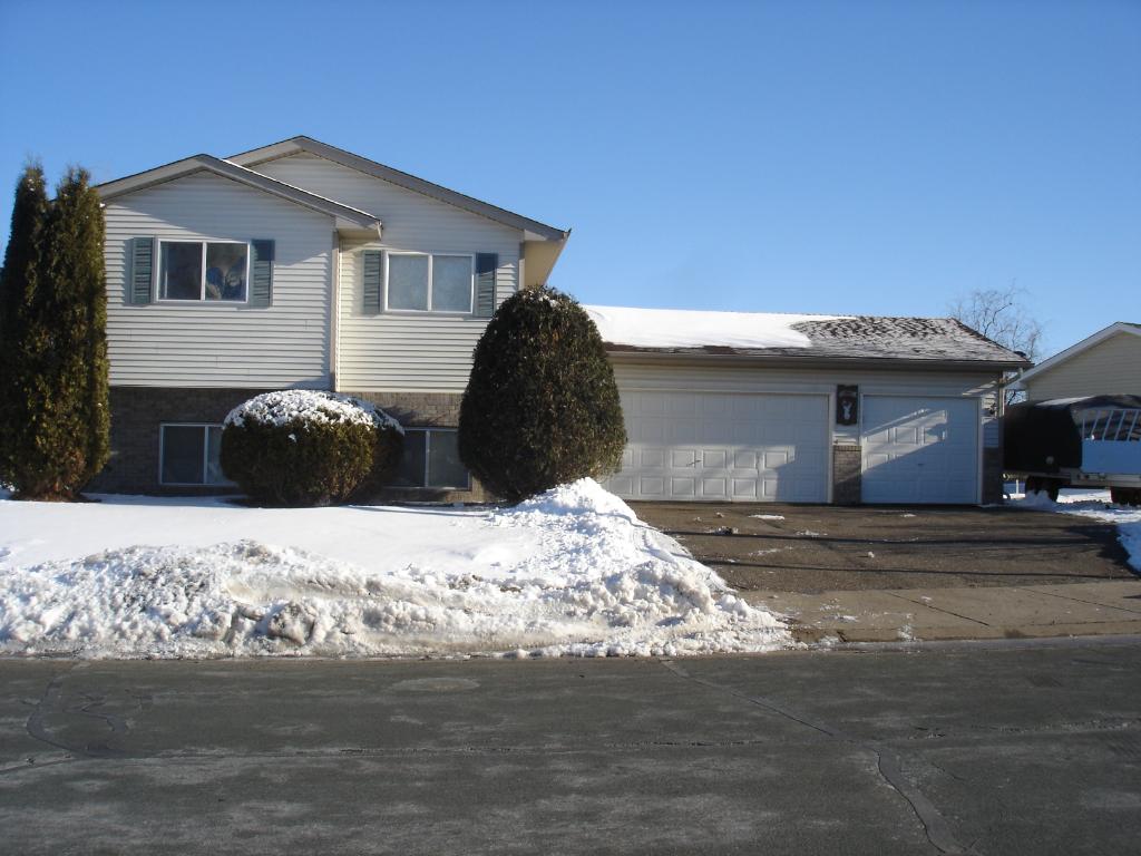 425 1st Street N, Montrose, MN 55363 MLS 4915545 Edina Realty