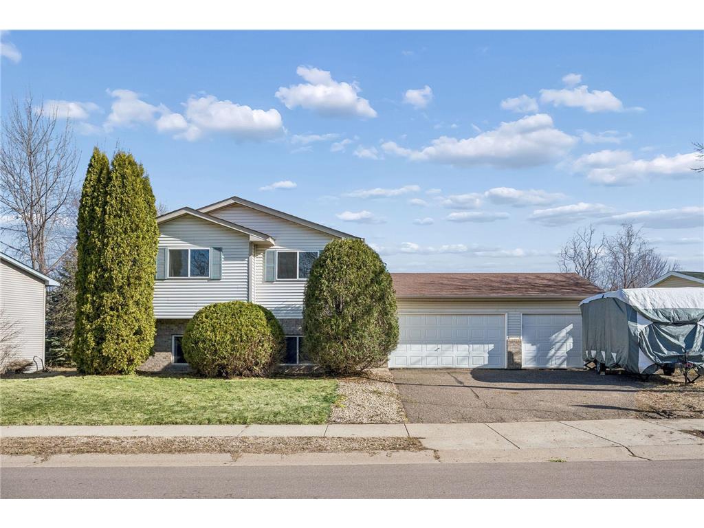 425 1st Street N Montrose MN 55363 7039338 image1