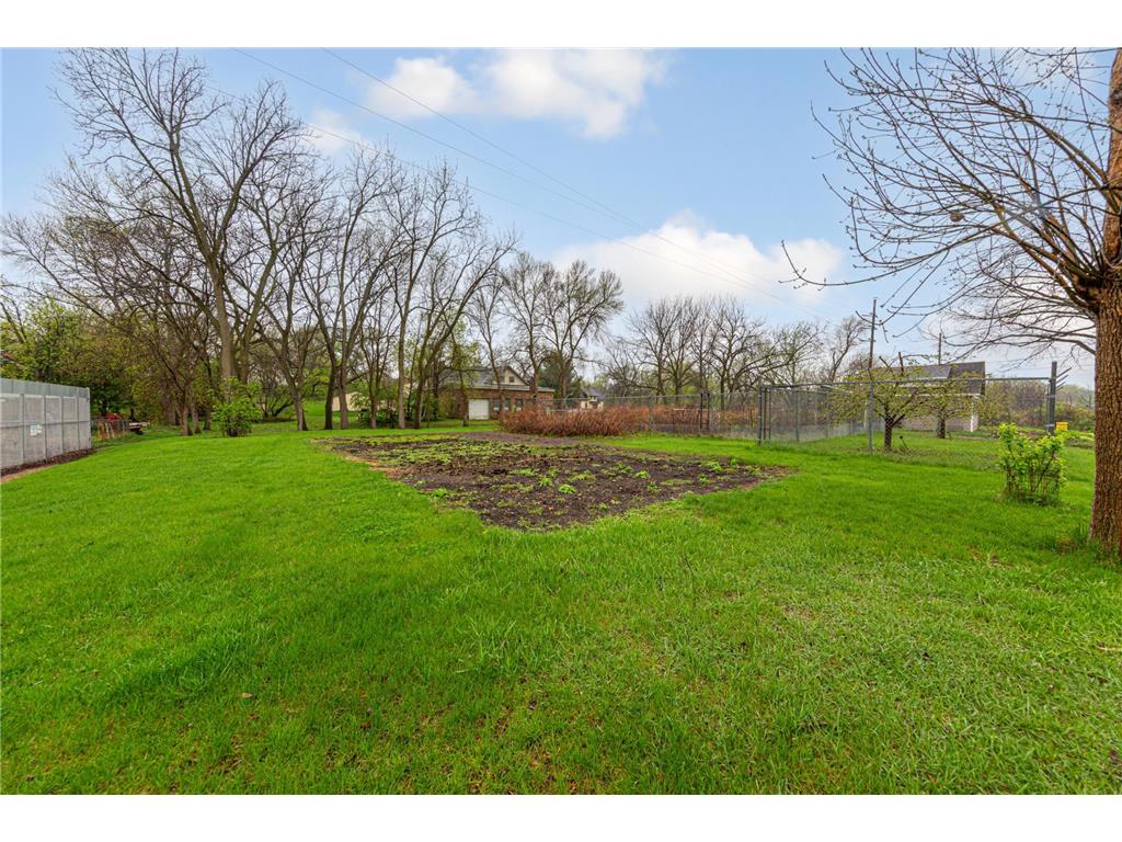 425 2nd Street S Waterville MN 56096 7061445 image5