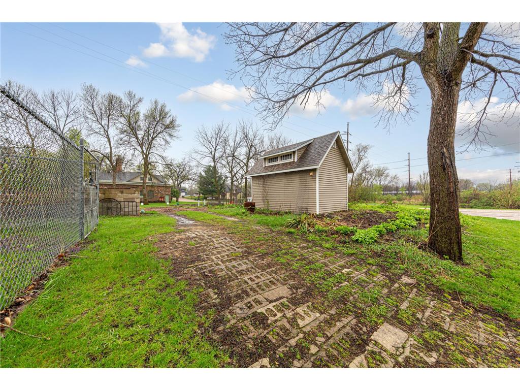 425 2nd Street S Waterville MN 56096 7061445 image6