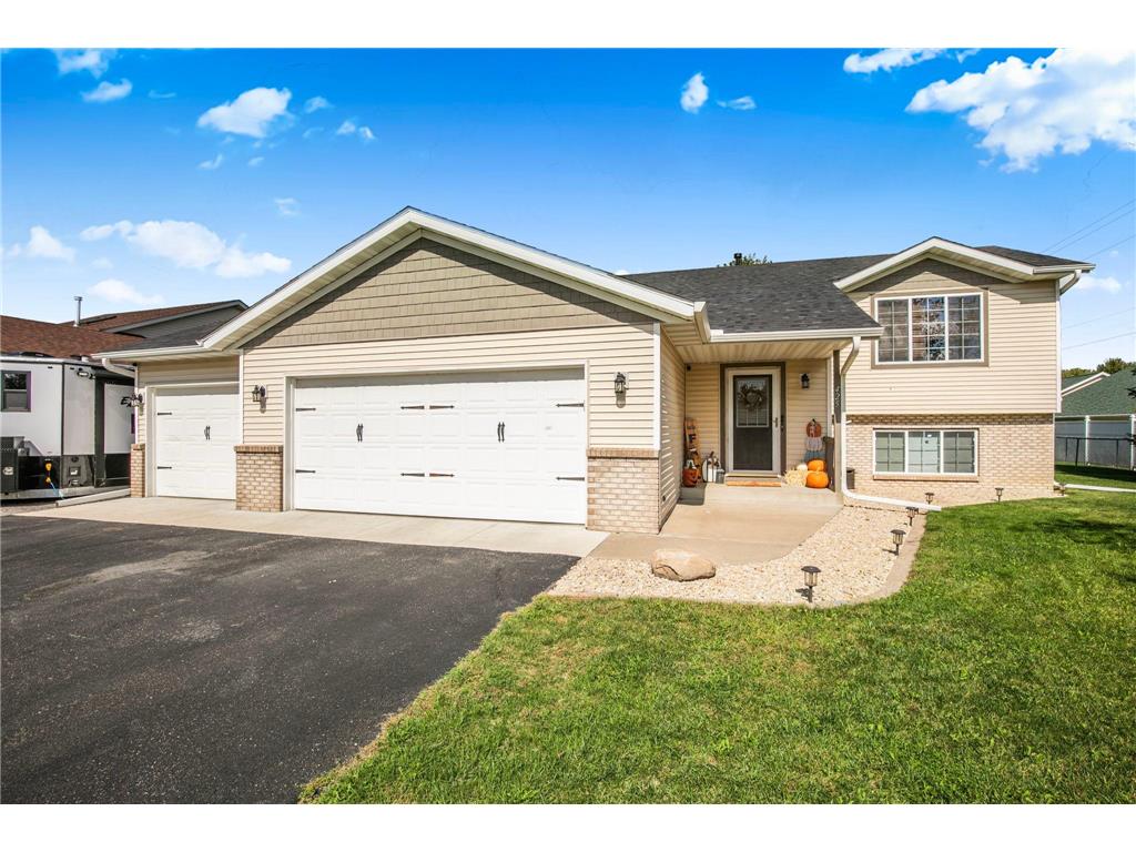 425 3rd Street S Sartell MN 56377 7066925 image1