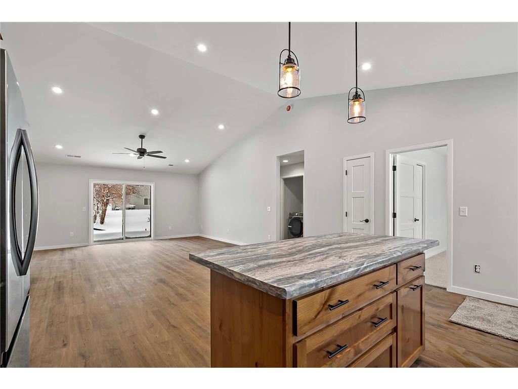 425 4th Avenue SE Saint Joseph MN 56374 7061346 image3