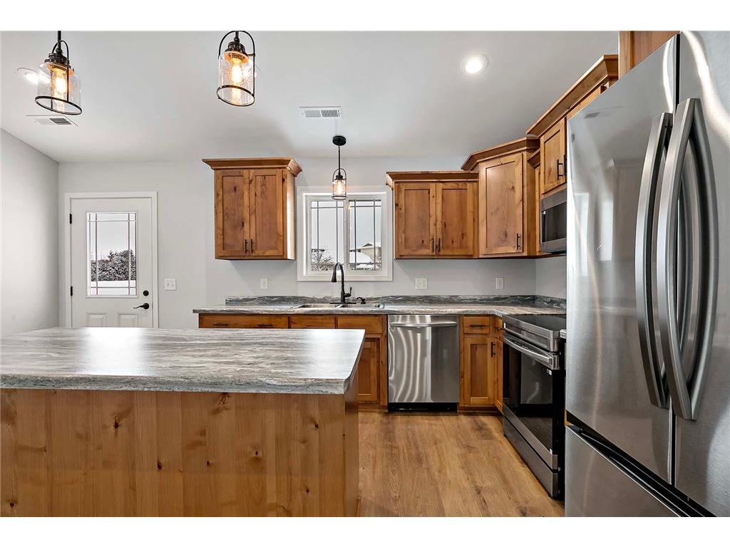 425 4th Avenue SE Saint Joseph MN 56374 7061346 image4