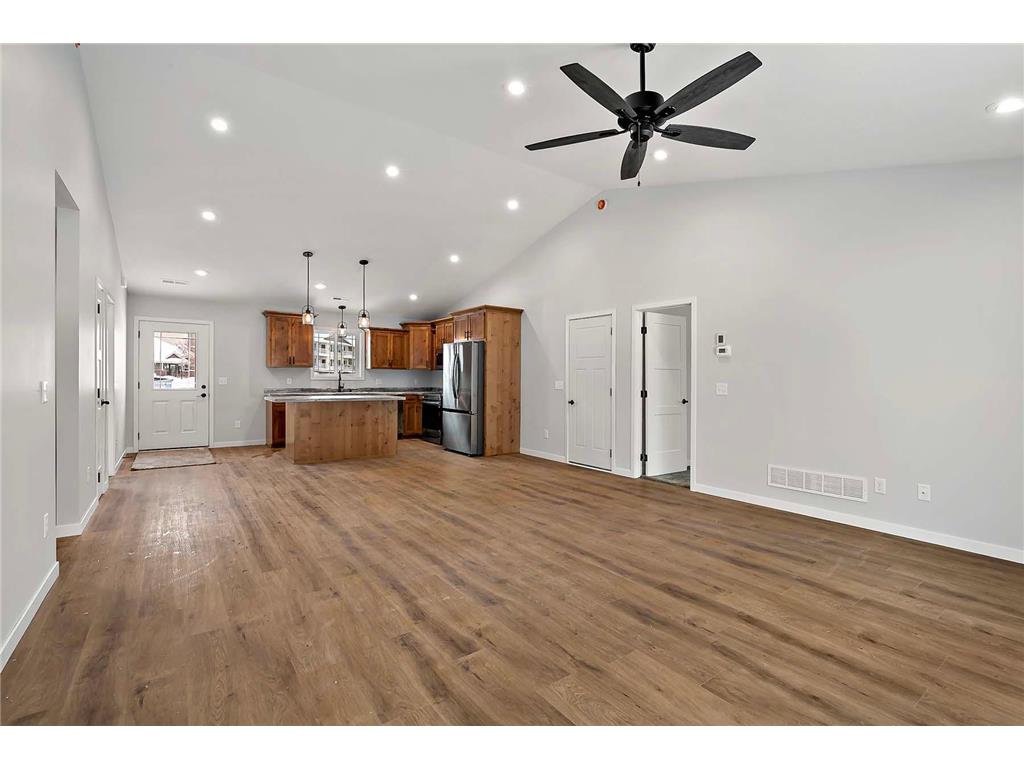 425 4th Avenue SE Saint Joseph MN 56374 7061346 image8