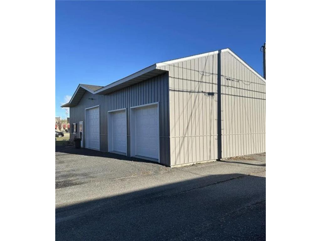 425 4th Street International Falls MN 56649 7061480 image3