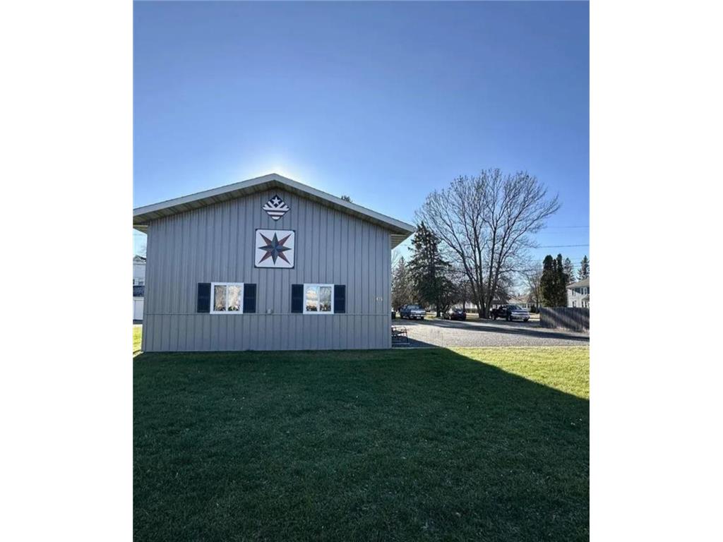 425 4th Street International Falls MN 56649 7061480 image7