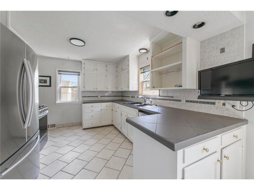 425 9th Avenue S South Saint Paul MN 55075 7048385 image2
