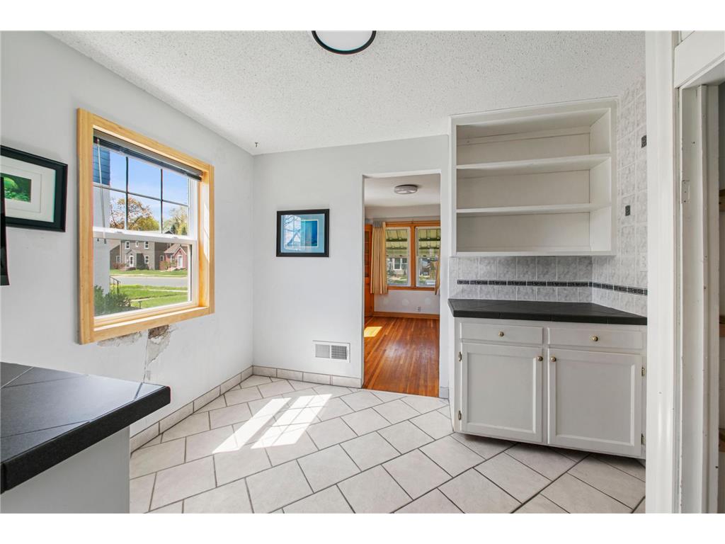 425 9th Avenue S South Saint Paul MN 55075 7048385 image4