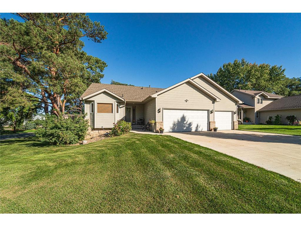 425 Ash Street Shakopee MN 55379 6387401 image1