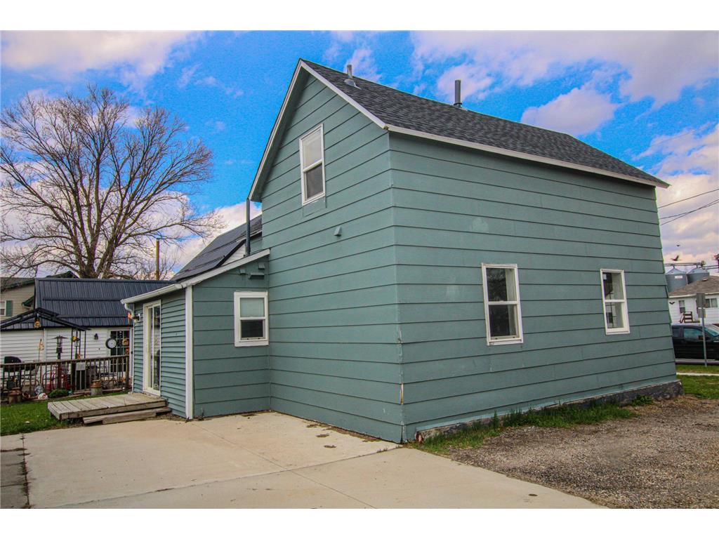 425 Aurora Avenue Lowry MN 56349 7023083 image3